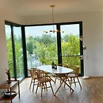 2 Bedroom Mauerpark-apartment, Mitte View Calendar Berlin
