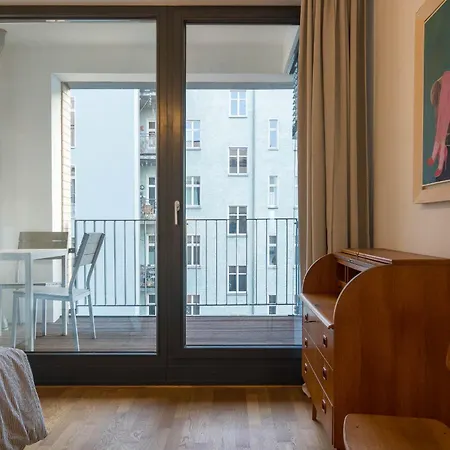 Апартаменты 2 Bedroom Mauerpark-apartment, Mitte View Calendar *