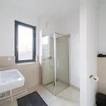 2 Bedroom Mauerpark-apartment, Mitte View Calendar アパート