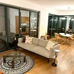 2 Bedroom Mauerpark-apartment, Mitte View Calendar