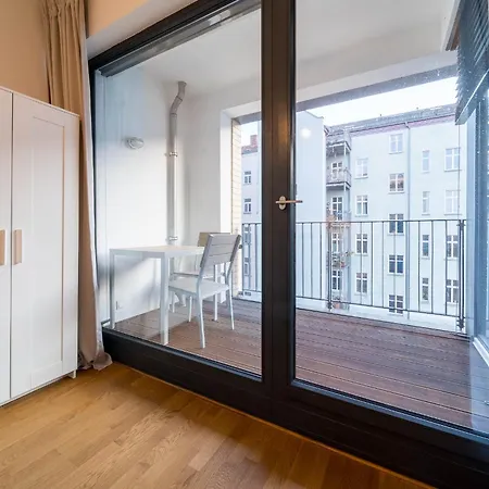 דירה 2 Bedroom Mauerpark-apartment, Mitte View Calendar ברלין