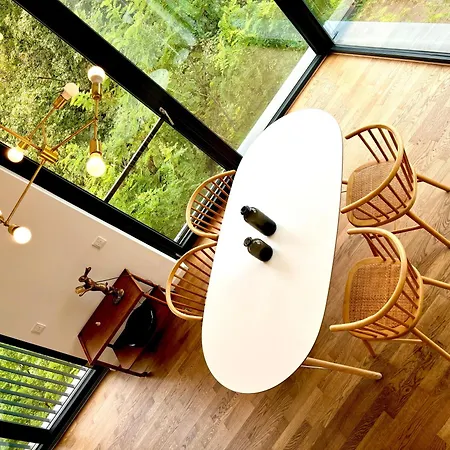 2 Bedroom Mauerpark-apartment, Mitte View Calendar ברלין