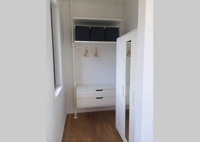 2 Bedroom Mauerpark-apartment, Mitte View Calendar 아파트 베를린