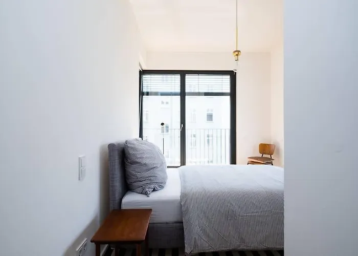 2 Bedroom Mauerpark-apartment, Mitte View Calendar 아파트