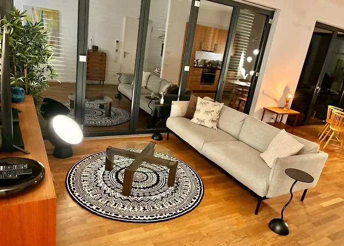 2 Bedroom Mauerpark-apartment, Mitte View Calendar 베를린