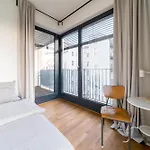 2 Bedroom Mauerpark-apartment, Mitte View Calendar Apartamento *