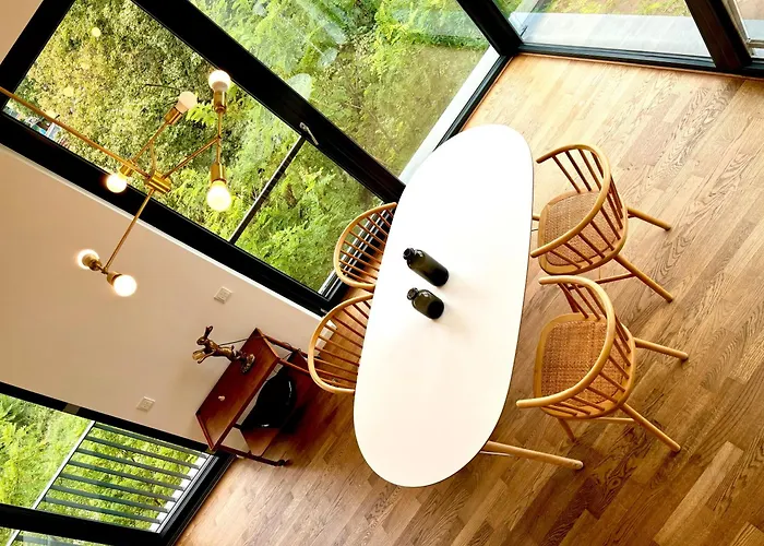 2 Bedroom Mauerpark-apartment, Mitte View Calendar برلين