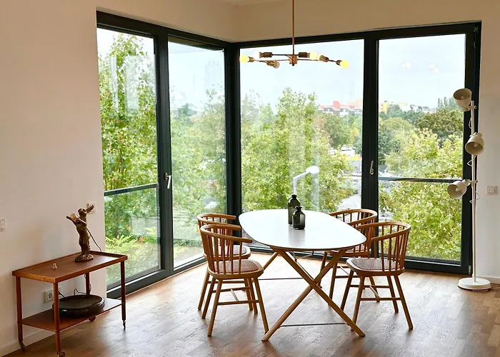شقة 2 Bedroom Mauerpark-apartment, Mitte View Calendar برلين