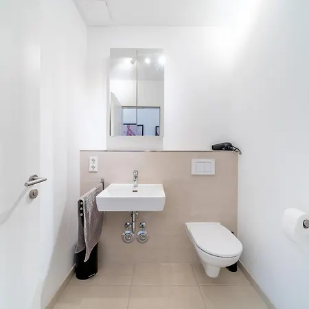 2 Bedroom Mauerpark-apartment, Mitte View Calendar