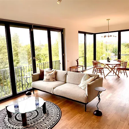 아파트 2 Bedroom Mauerpark-apartment, Mitte View Calendar *