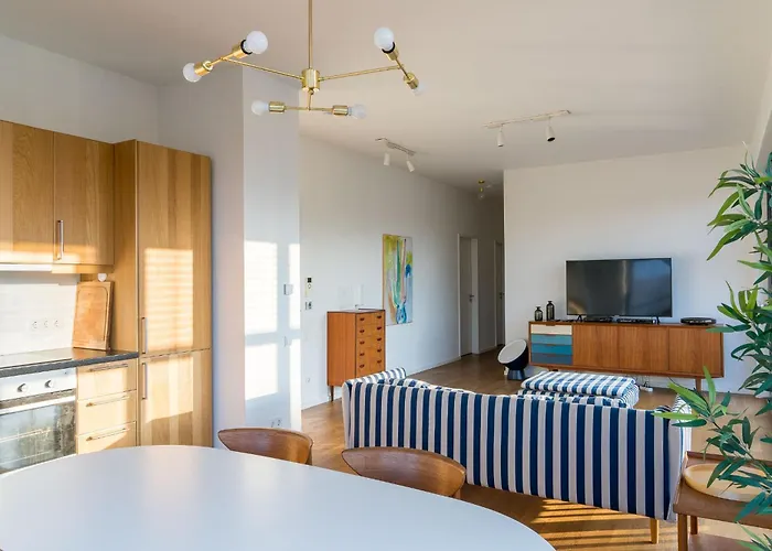 Apartamento 2 Bedroom Mauerpark-apartment, Mitte View Calendar Berlín